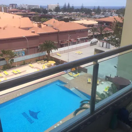 Central Apartment Overlooking Yumbo Centre With Heated Pool Maspalomas  Exterior photo