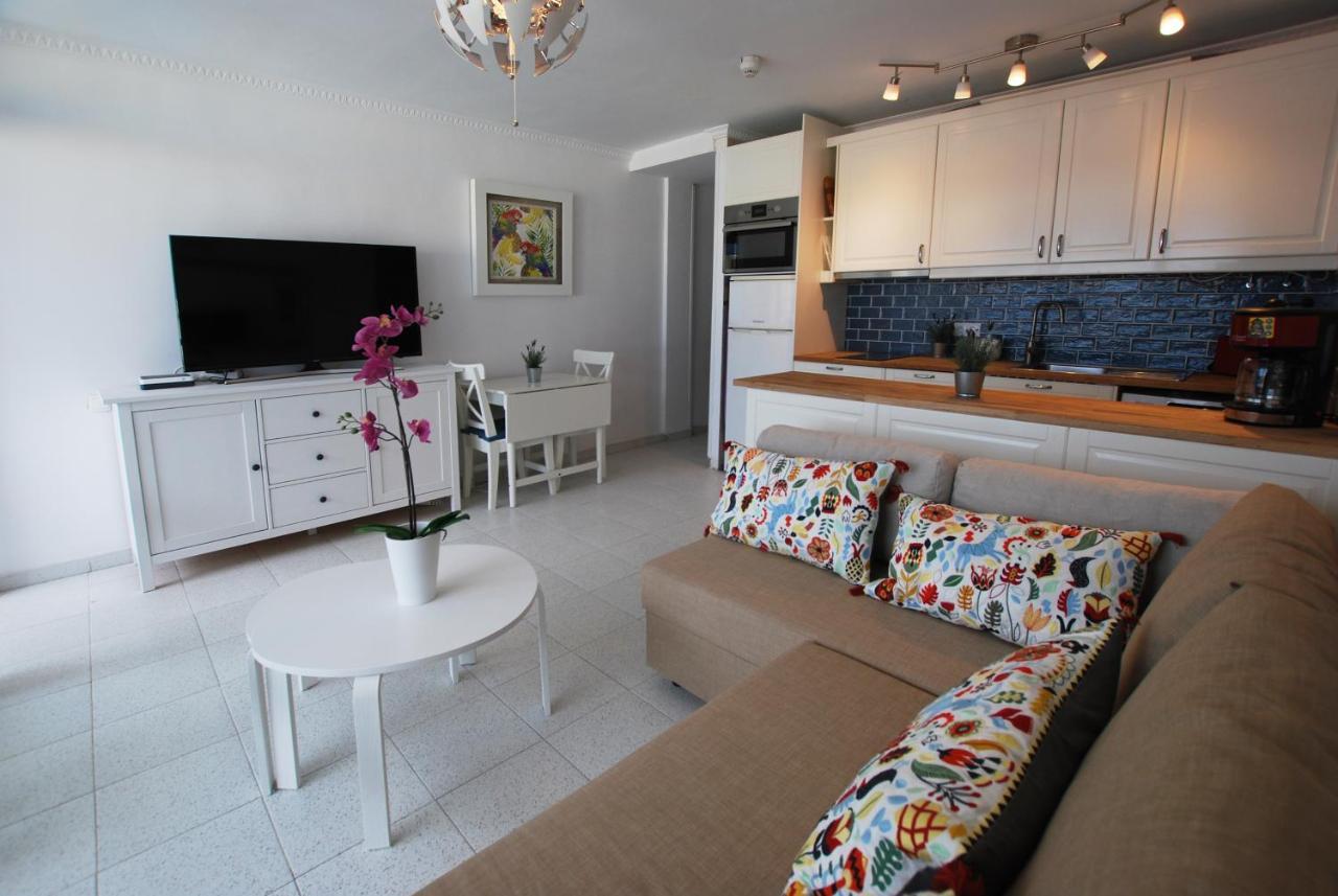 Overlooking Yumbo Centre With Heated Pool Apartamento *