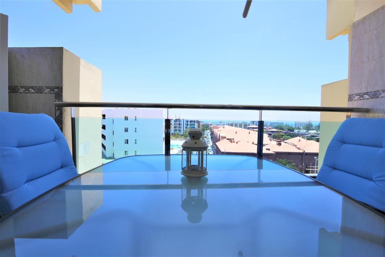 Overlooking Yumbo Centre With Heated Pool Apartamento
